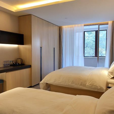 Shanghai Rongju Hotel Lujiazui Hotel Экстерьер фото