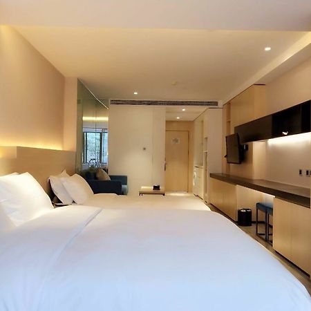 Shanghai Rongju Hotel Lujiazui Hotel Экстерьер фото