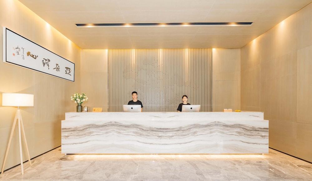 Shanghai Rongju Hotel Lujiazui Hotel Экстерьер фото