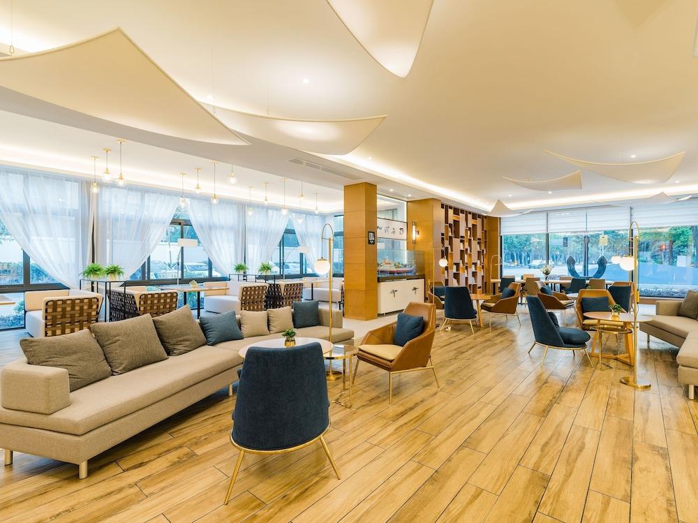 Shanghai Rongju Hotel Lujiazui Hotel Экстерьер фото