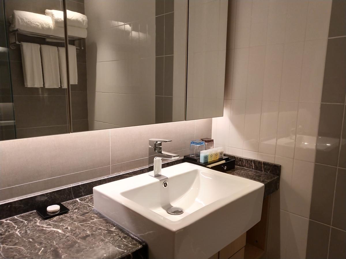 Shanghai Rongju Hotel Lujiazui Hotel Экстерьер фото