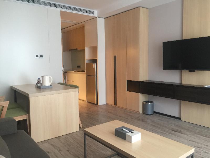 Shanghai Rongju Hotel Lujiazui Hotel Экстерьер фото