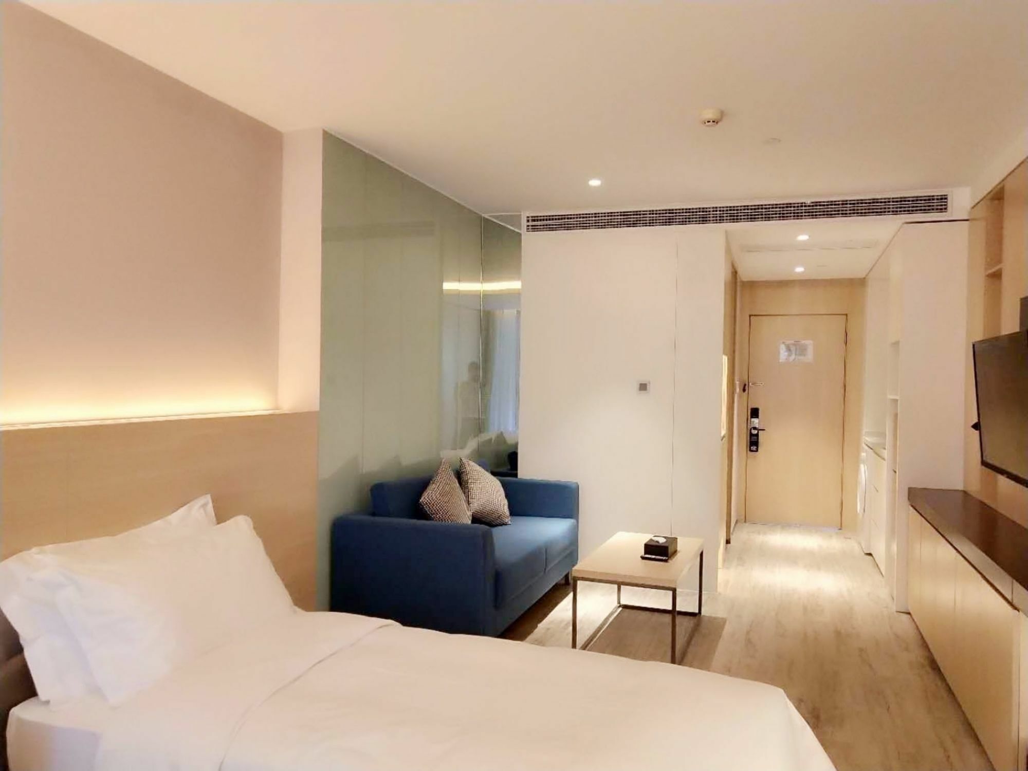 Shanghai Rongju Hotel Lujiazui Hotel Экстерьер фото